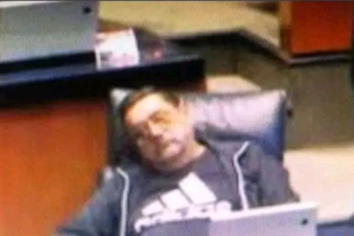 felix dormido en el senado